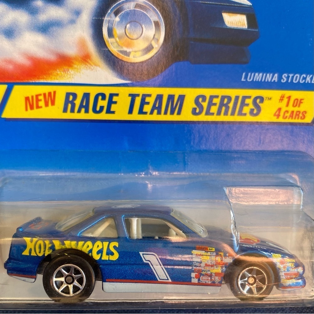 1995 Hot Wheels #275 Race Team Series 1/4 LUMINA STOCKER Blue w/7 Spokes… - Picture 2 of 5